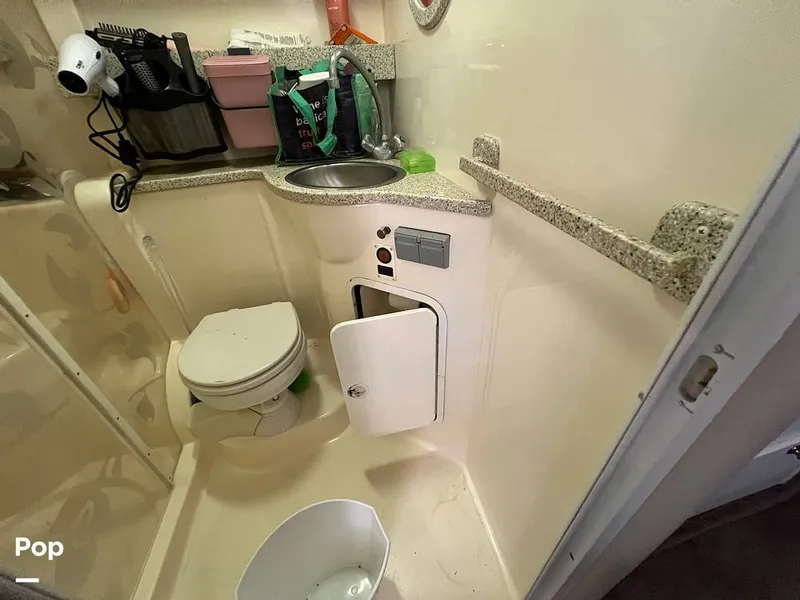 Slide: The Image of Rinker Fiesta Vee 340 2000 - 15800601