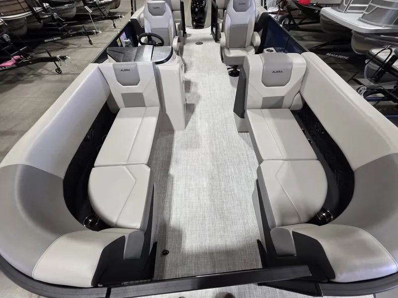 Slide: The Image of Alera A22 Tritoon 2026 - 4