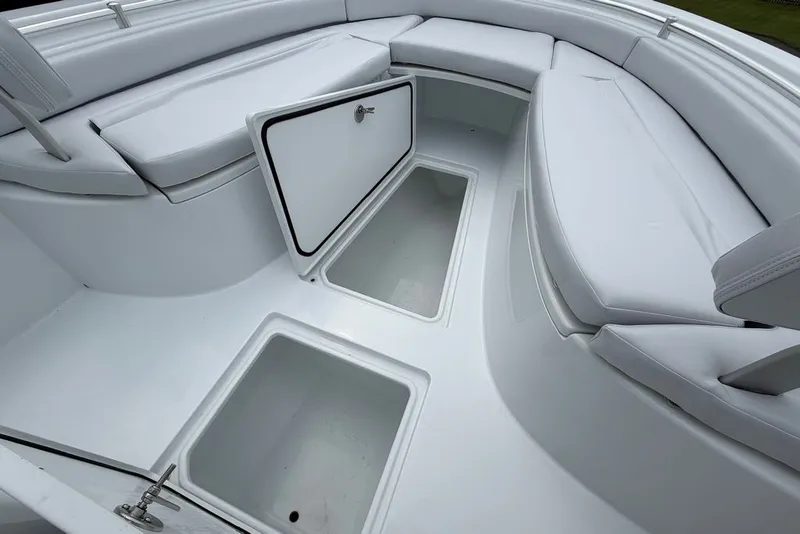 Slide: The Image of Contender 24 Sport 2027 - 6