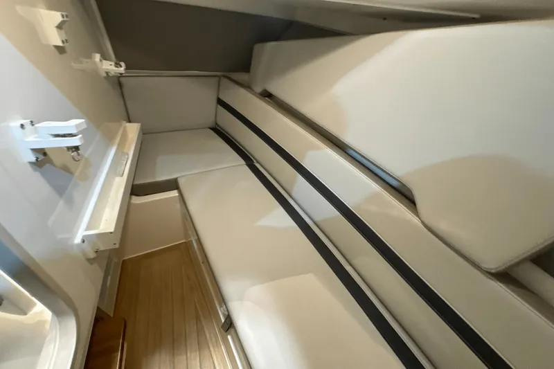 Slide: The Image of Boston Whaler 330 Vantage 2025 - 26