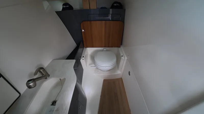 Slide: The Image of Boston Whaler 330 Vantage 2025 - 26