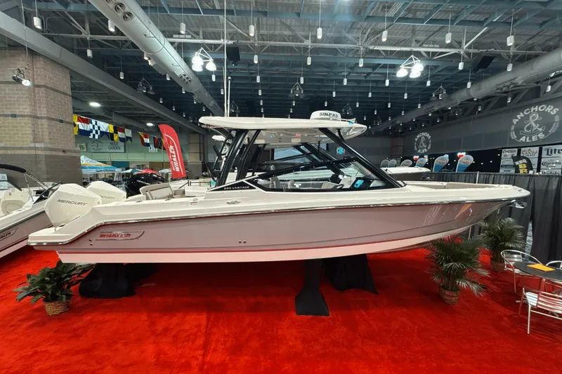 Slide: The Image of Boston Whaler 280 Vantage 2025 - 2