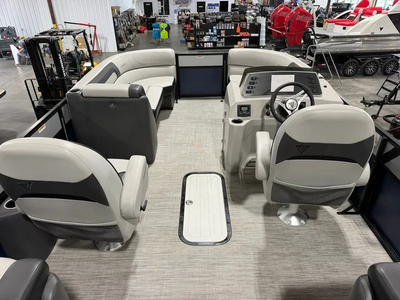Slide: The Image of Viaggio Lago L22U 2023 - 5