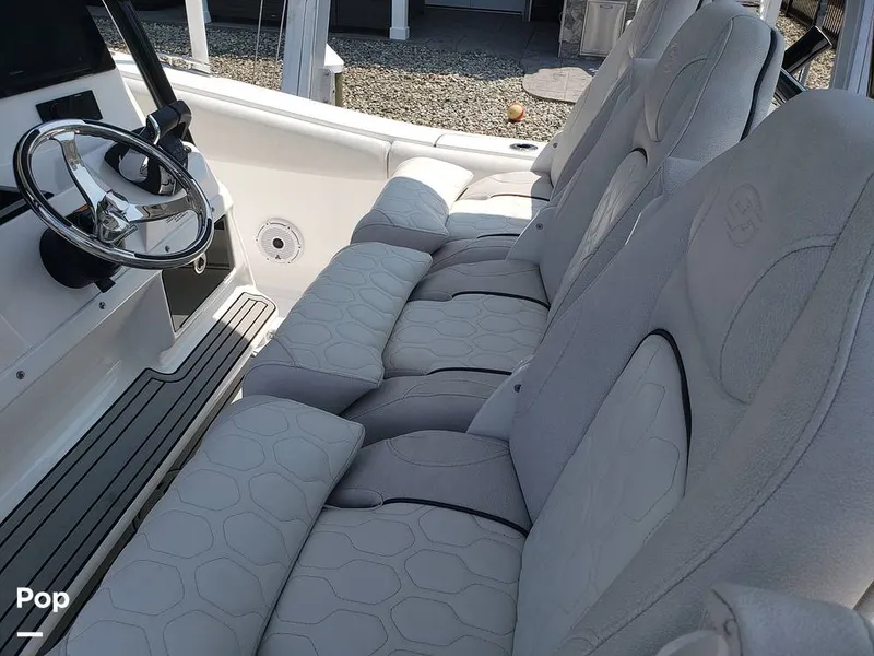 Slide: The Image of Sea Fox 328 Commander 2022 - 11030112