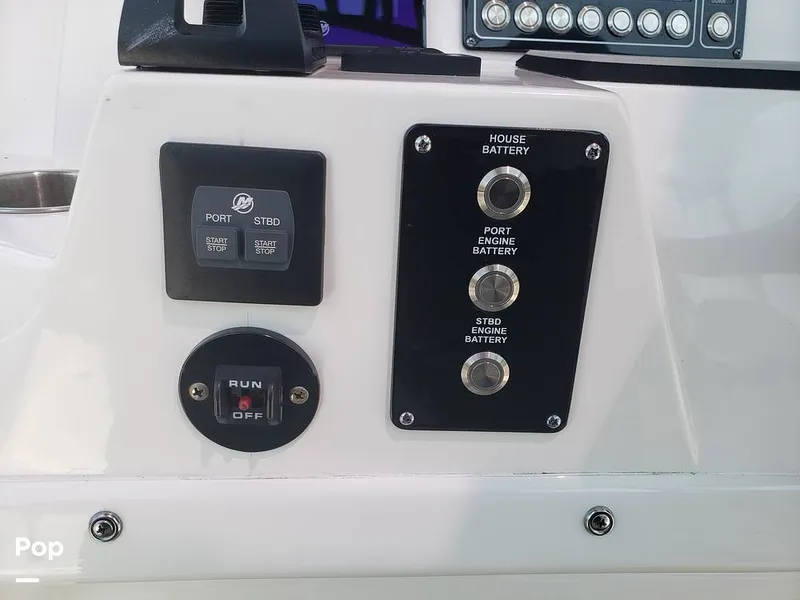 Slide: The Image of Sea Fox 328 Commander 2022 - 11030134