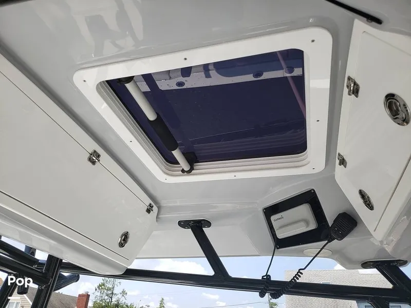 Slide: The Image of Sea Fox 328 Commander 2022 - 11030188