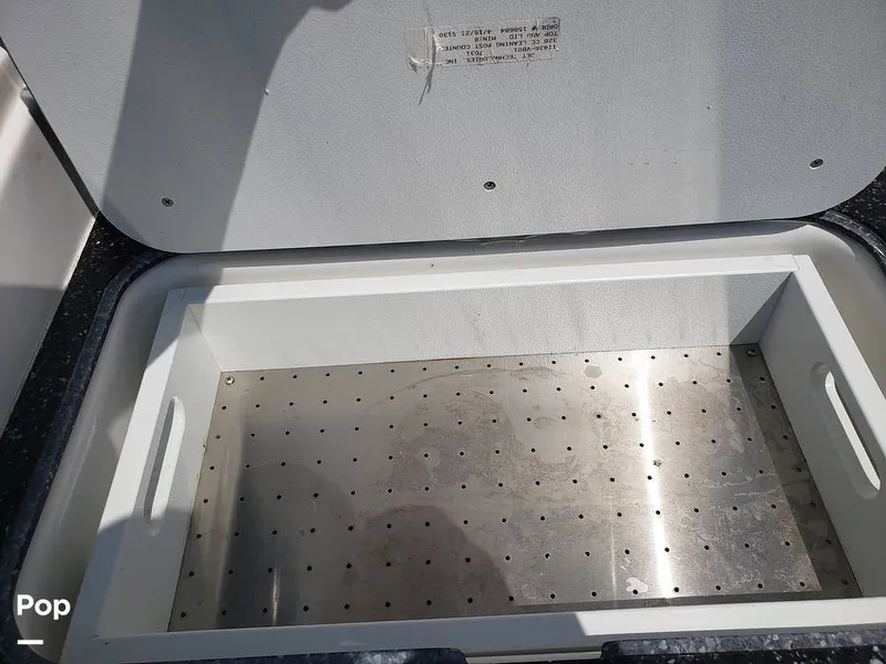 Slide: The Image of Sea Fox 328 Commander 2022 - 11030259