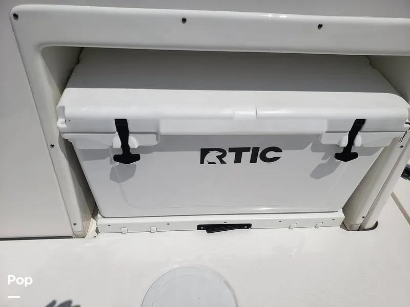 Slide: The Image of Sea Fox 328 Commander 2022 - 11030273