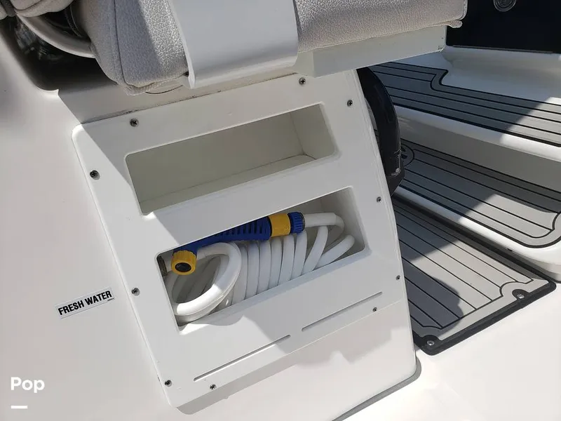 Slide: The Image of Sea Fox 328 Commander 2022 - 11030315