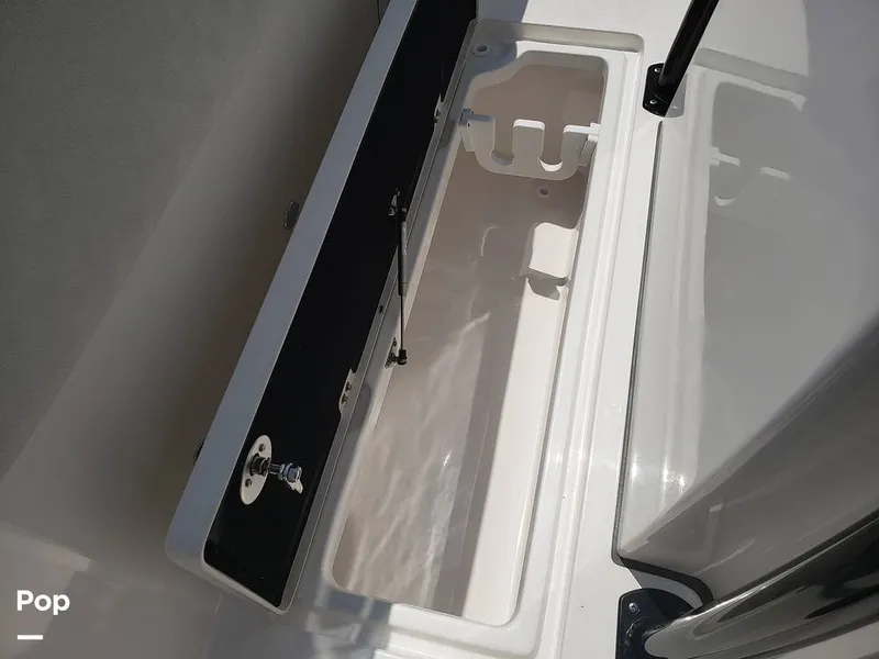 Slide: The Image of Sea Fox 328 Commander 2022 - 11030338