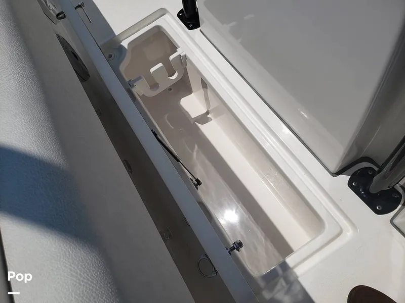 Slide: The Image of Sea Fox 328 Commander 2022 - 11030342