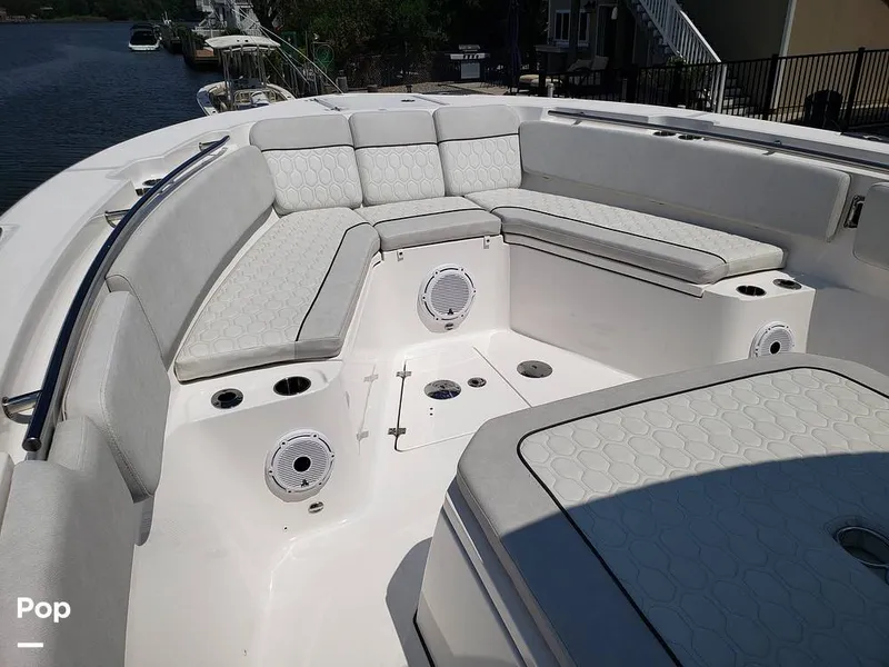 Slide: The Image of Sea Fox 328 Commander 2022 - 11030386