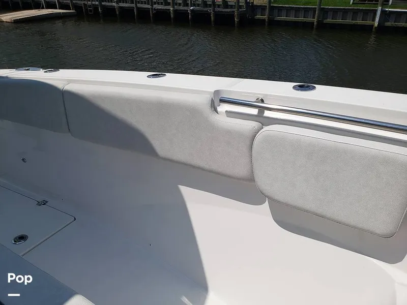 Slide: The Image of Sea Fox 328 Commander 2022 - 11030412