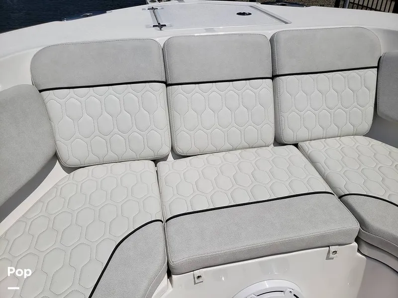 Slide: The Image of Sea Fox 328 Commander 2022 - 11030459