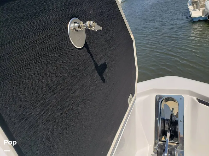 Slide: The Image of Sea Fox 328 Commander 2022 - 11030474