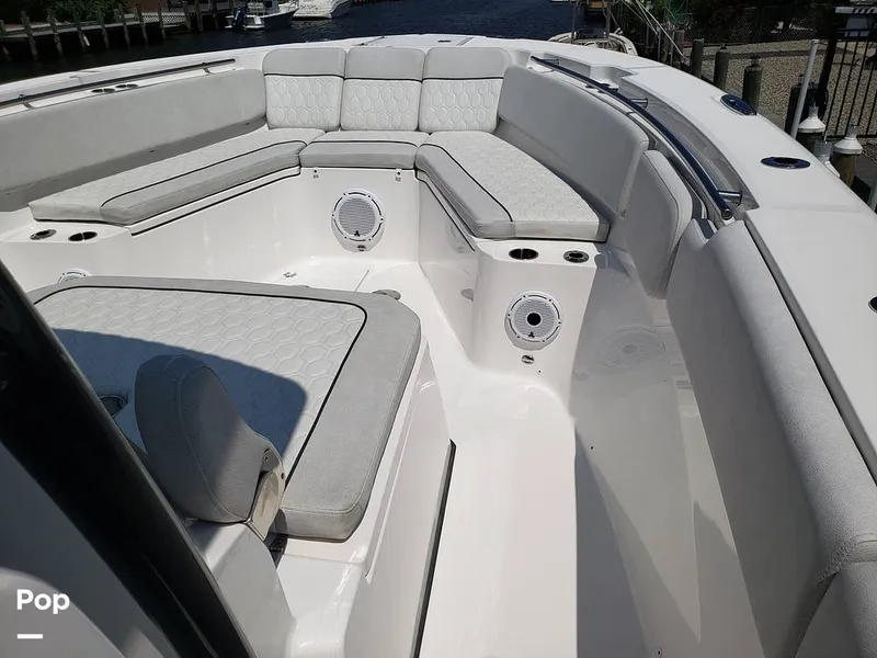 Slide: The Image of Sea Fox 328 Commander 2022 - 11030485