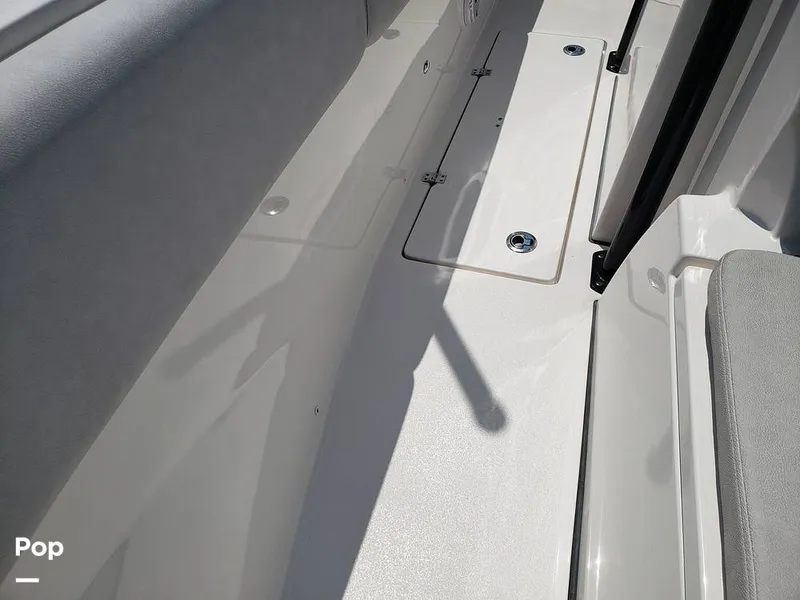 Slide: The Image of Sea Fox 328 Commander 2022 - 11030495