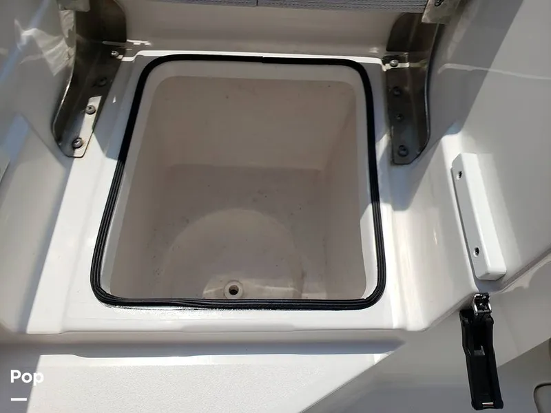 Slide: The Image of Sea Fox 328 Commander 2022 - 11030585