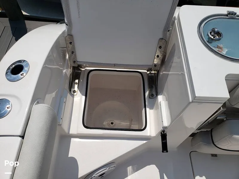 Slide: The Image of Sea Fox 328 Commander 2022 - 11030586