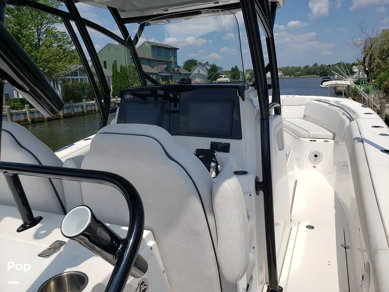 Slide: The Image of Sea Fox 328 Commander 2022 - 11030605