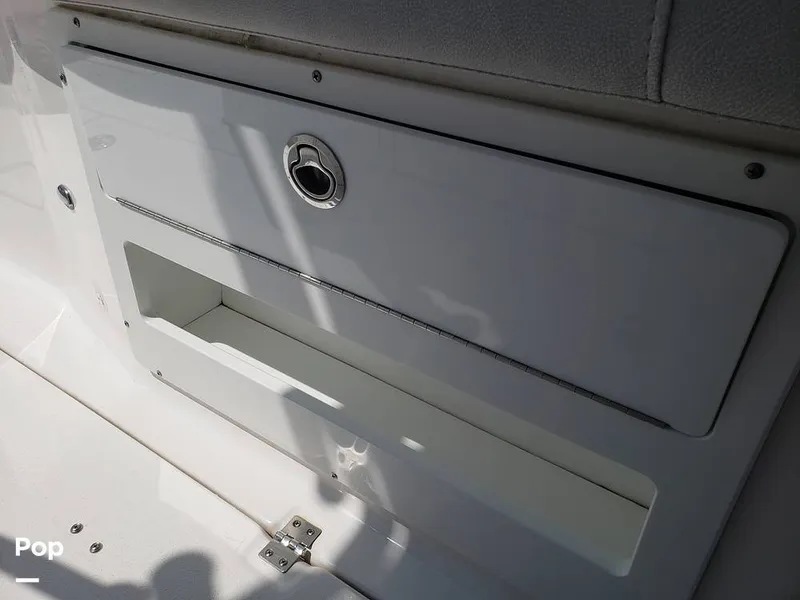 Slide: The Image of Sea Fox 328 Commander 2022 - 11030002