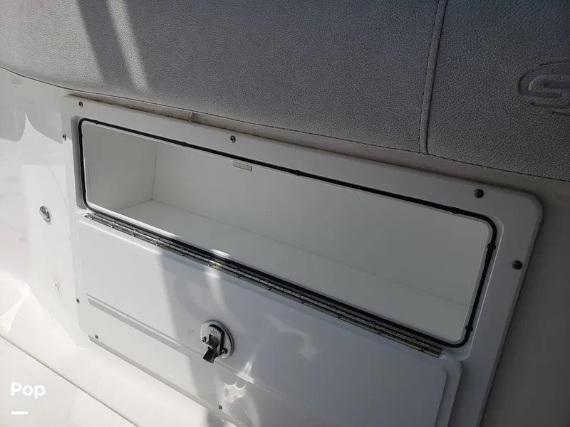 Slide: The Image of Sea Fox 328 Commander 2022 - 11030004