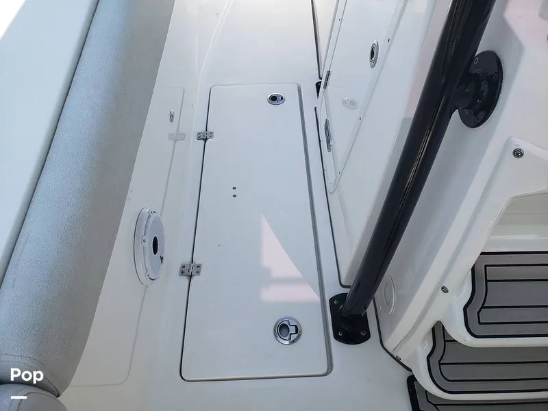 Slide: The Image of Sea Fox 328 Commander 2022 - 11030013