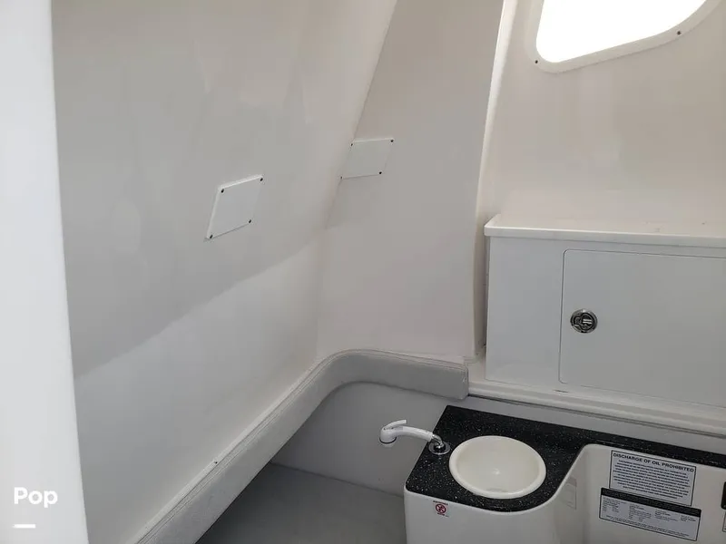 Slide: The Image of Sea Fox 328 Commander 2022 - 11030068