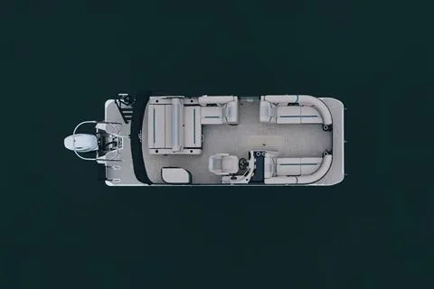 Slide: The Image of Crest Conquest 230 SLS 2026 - 17