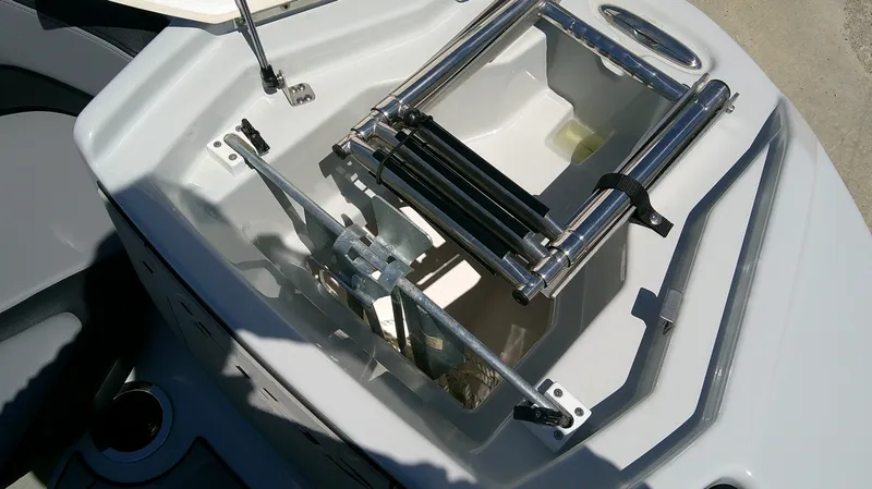 Slide: The Image of Yamaha 255 X 2024 - 12