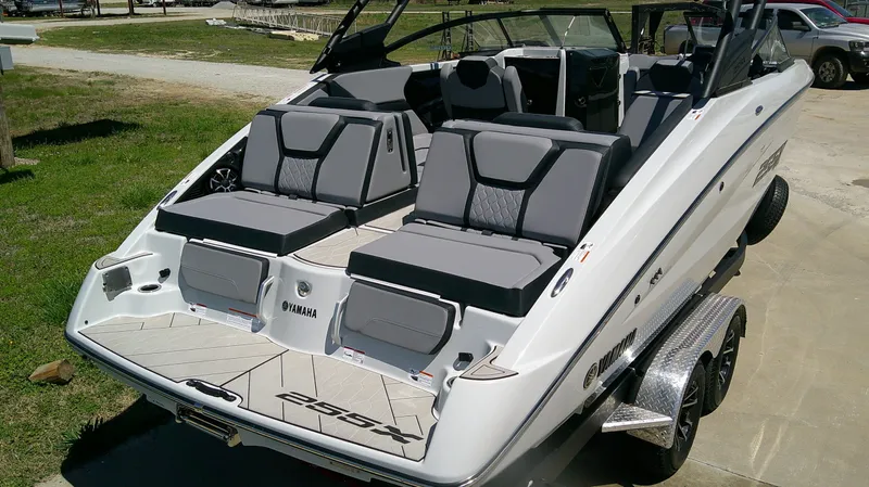 Slide: The Image of Yamaha 255 X 2024 - 2