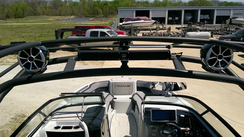 Slide: The Image of Yamaha 255 X 2024 - 6