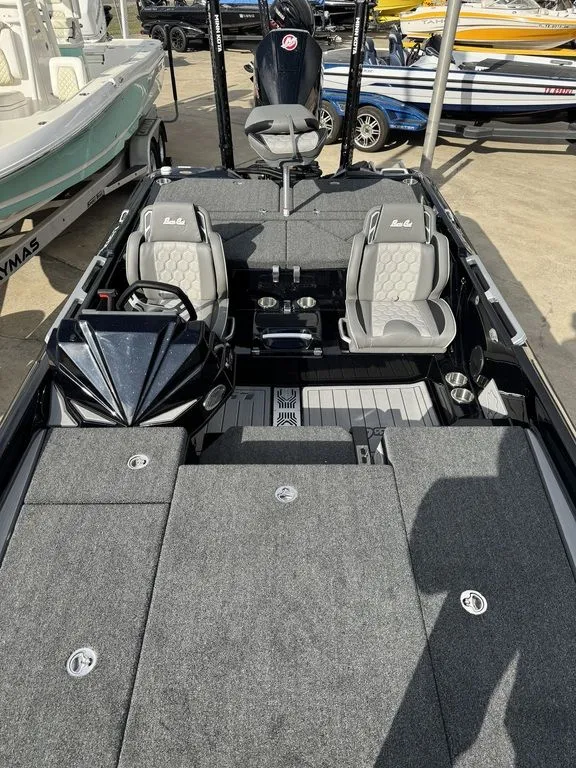 Slide: The Image of Bass Cat Lynx STS 2026 - 8