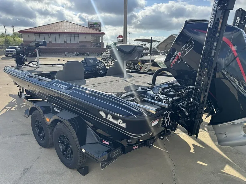 Slide: The Image of Bass Cat Lynx STS 2026 - 4