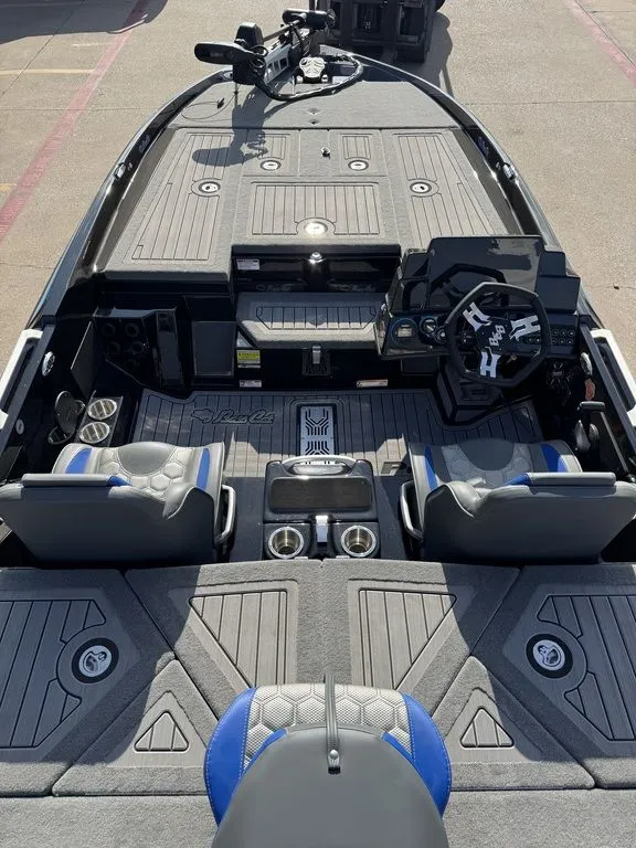Slide: The Image of Bass Cat Puma STS 2026 - 6