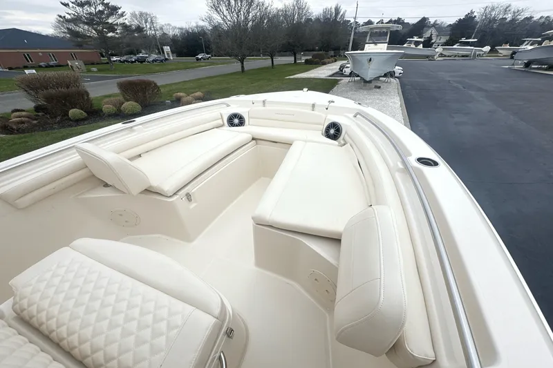 Slide: The Image of Grady-White Fisherman 216 2025 - 10