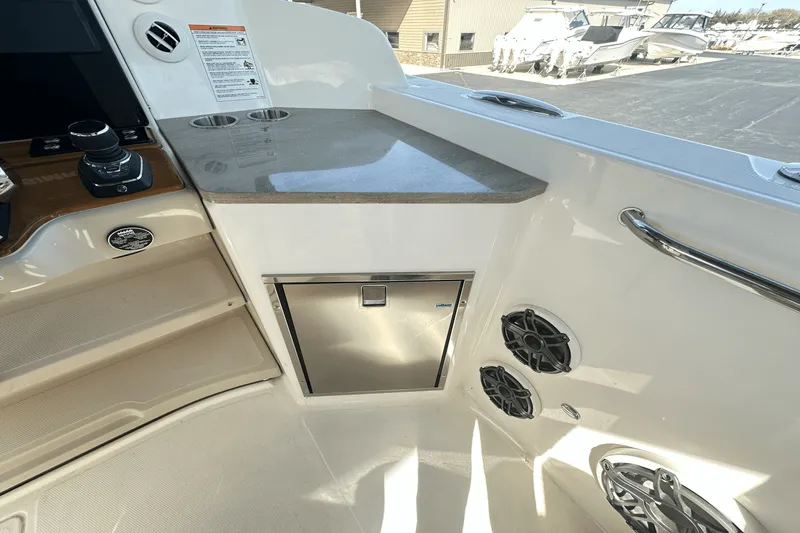 Slide: The Image of Boston Whaler 350 Realm 2025 - 28
