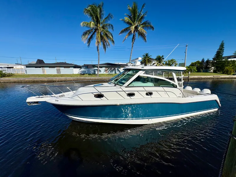 Slide: The Image of Boston Whaler 345 CONQUEST 2021 - 18