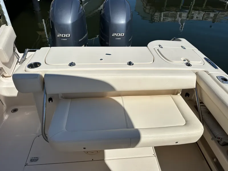 Slide: The Image of Grady-White 275 FREEDOM 2016 - 11