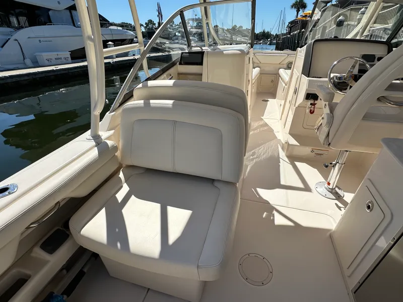 Slide: The Image of Grady-White 275 FREEDOM 2016 - 15