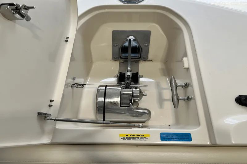 Slide: The Image of Grady-White 325 FREEDOM 2018 - 35