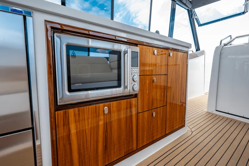 Slide: The Image of MJM 4 2025 - 41