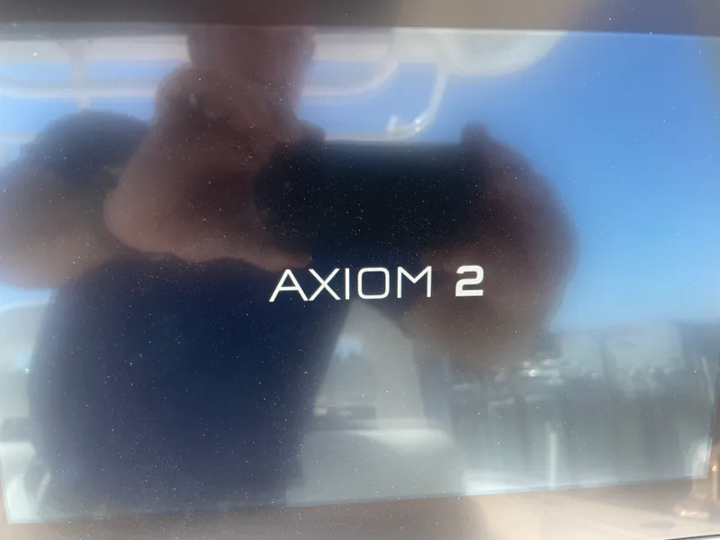 Slide: The Image of Boston Whaler 320 OUTRAGE 2013 - 9