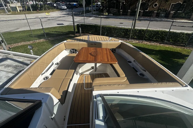 Slide: The Image of Sea Ray SDX 270 Outboard 2026 - 22