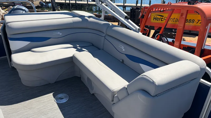 Slide: The Image of Bennington 20SV 2021 - 11