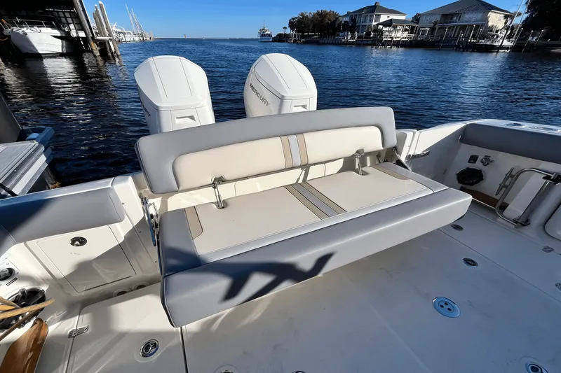 Slide: The Image of Boston Whaler 380 Realm 2025 - 18