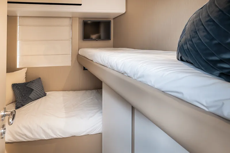 Slide: The Image of Azimut Fly 68 2025 - 104