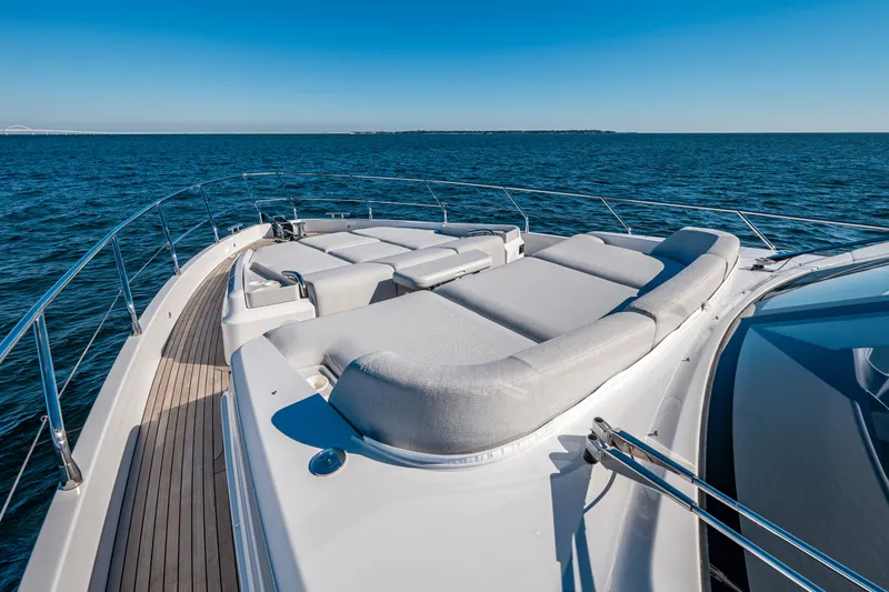 Slide: The Image of Azimut Fly 68 2025 - 116