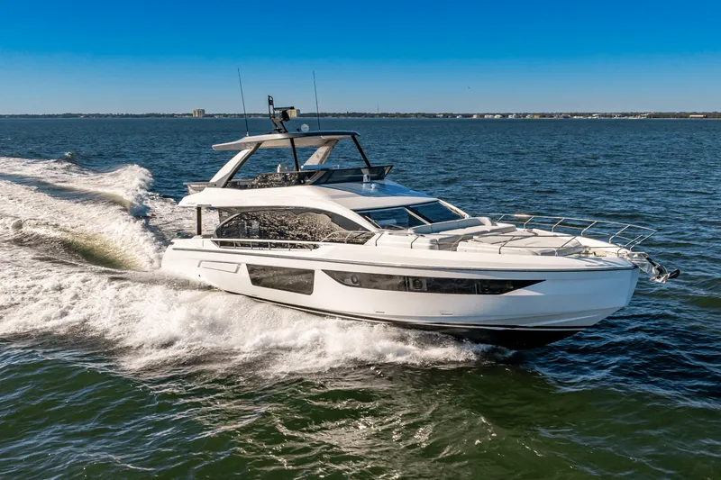 Slide: The Image of Azimut Fly 68 2025 - 23