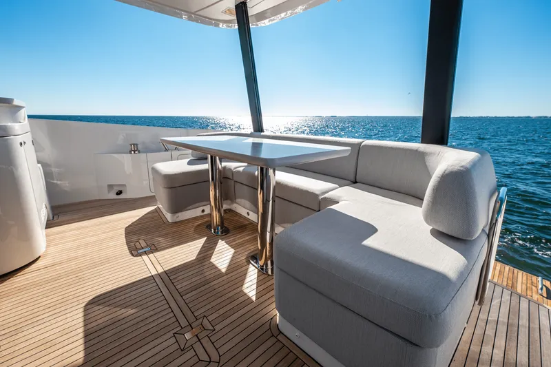 Slide: The Image of Azimut Fly 68 2025 - 38